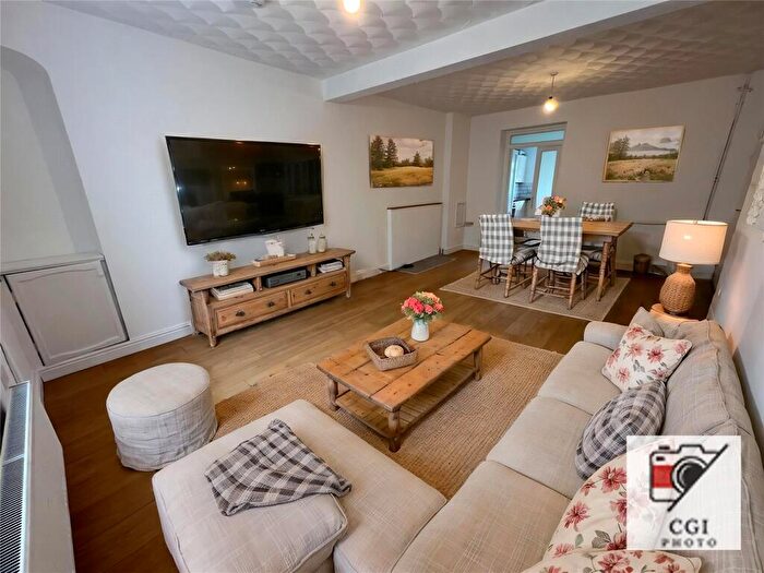 3 Bedroom Detached House For Sale In Brithweunydd Road, Tonypandy, Rhondda Cynon Taff, CF40