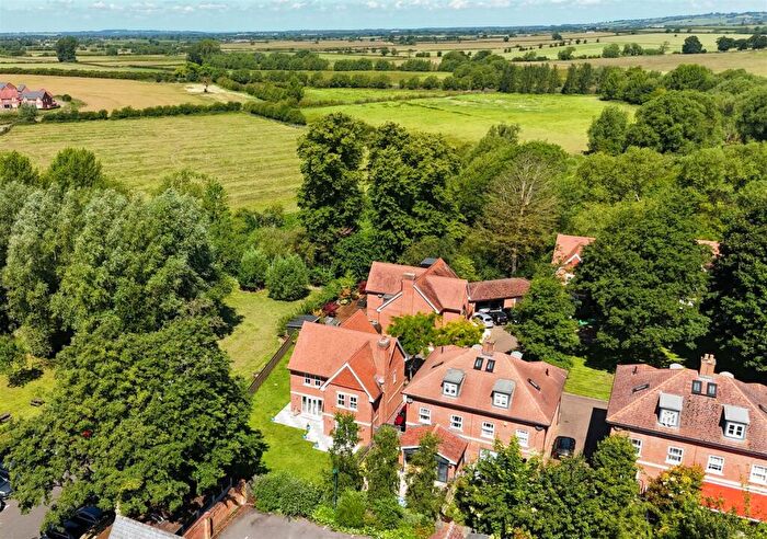 4 Bedroom Detached House For Sale In Thame, Oxfordshire, OX9