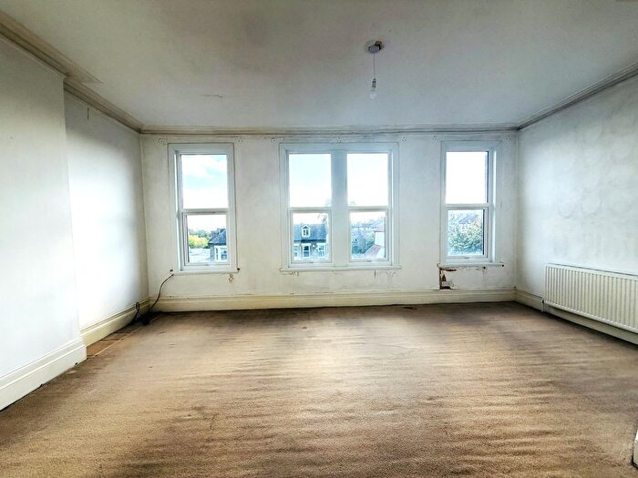 3 Bedroom Flat To Rent In Sydenham Road, London, SE26