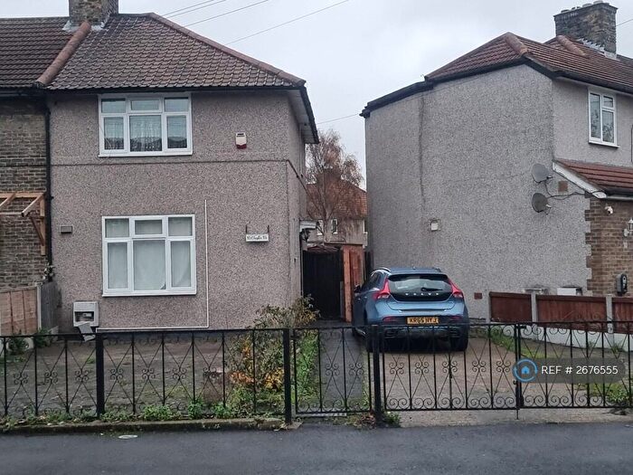 2 Bedroom End Of Terrace House To Rent In Chaplin Road, Dagenham, RM9