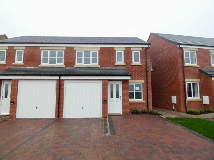 3 Bedroom Semi-Detached House To Rent In Edderside Drive, Carlisle, CA3