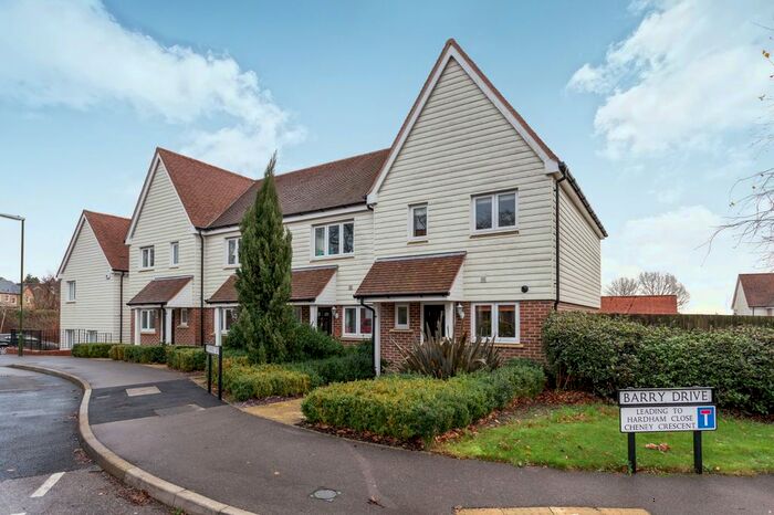 2 Bedroom End Of Terrace House To Rent In Kennard Lane, Haywards Heath RH16