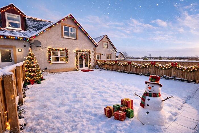 3 Bedroom Terraced House For Sale In Selvieland Farm Cottages Houston Road, Houston, PA6