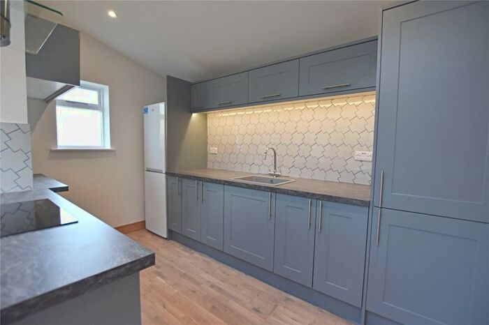 2 Bedroom Apartment To Rent In Addiscombe Road, Croydon, CR0