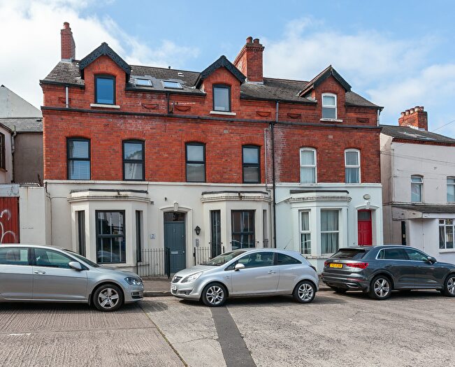 1 Bedroom Flat For Sale In Surrey Street, Belfast, BT9