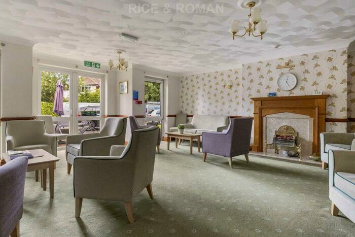 2 Bedroom Retirement Property For Sale In The Meads, Windsor, SL4