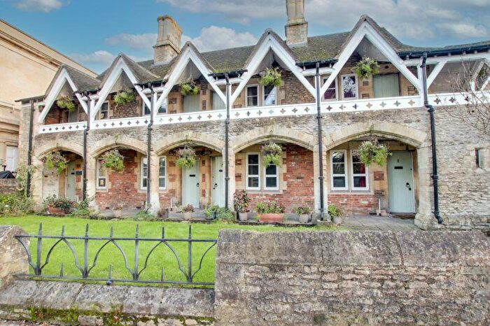 1 Bedroom Terraced House To Rent In Union Street, Trowbridge, BA14