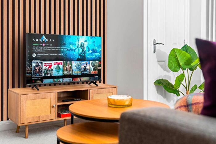 2 Bedroom Flat To Rent In Waterway House, Belgrave Middleway, Birmingham, B5