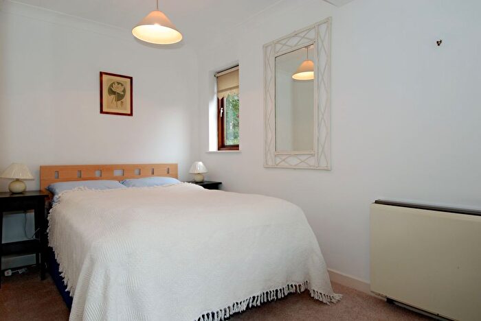Studio To Rent In Carrara Wharf, Ranelagh Gardens, London, SW6