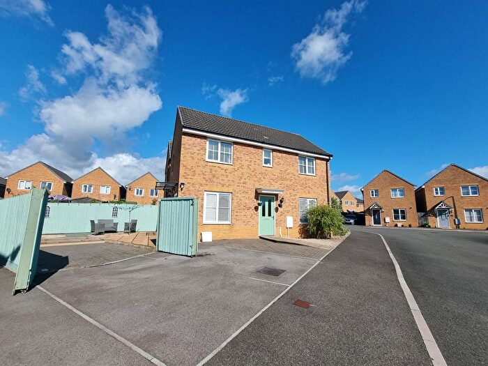 3 Bedroom Detached House For Sale In Llys Tre Dwr, Waterton, CF31