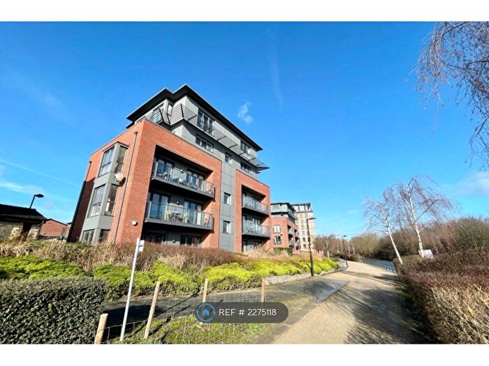 2 Bedroom Flat To Rent In Aire Quay, Hunslet, Leeds, LS10