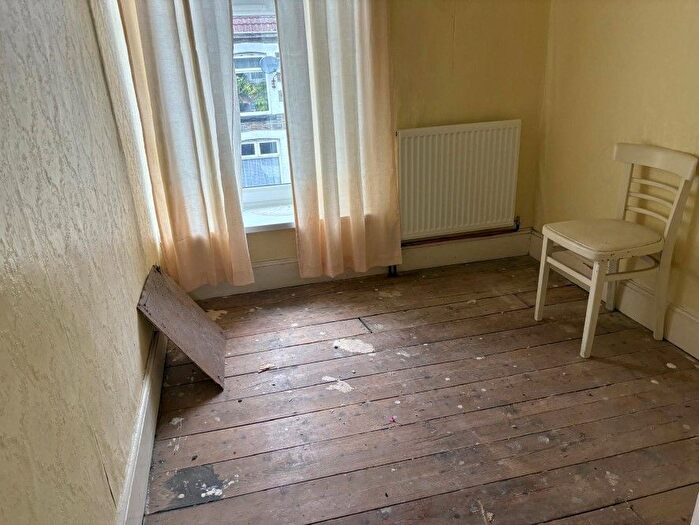 2 Bedroom Semi-Detached House For Sale In High Street, Ynysybwl, Pontypridd, Rhondda Cynon Taff, CF37