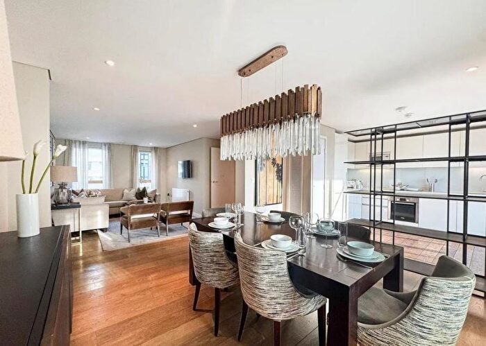 3 Bedroom Flat To Rent In Merchant Square East, Paddington And Bayswater, London, W2