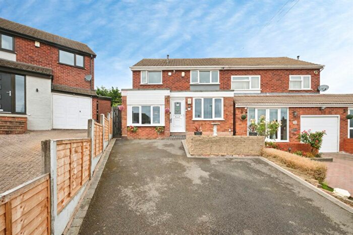 3 Bedroom Semi-Detached House For Sale In Denton Grove, Great Barr, Birmingham, B43