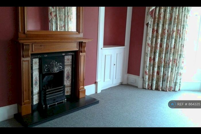 3 Bedroom Penthouse To Rent In David Street, Kirkcaldy, KY1