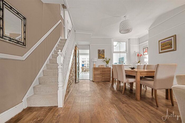 3 Bedroom Terraced House For Sale In Woodville Road, Mumbles, Swansea, SA3