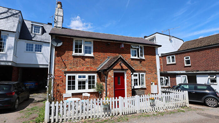 2 Bedroom Cottage For Sale In Missenden Mews, Great Missenden, HP16