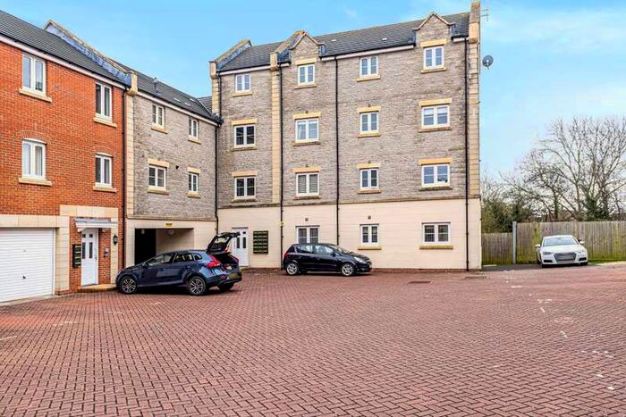 2 Bedroom Apartment To Rent In Lower Stratton, Swindon, SN3