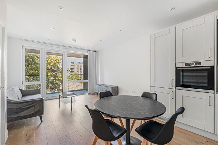 1 Bedroom Flat For Sale In Inglis Way, Mill Hill East, NW7