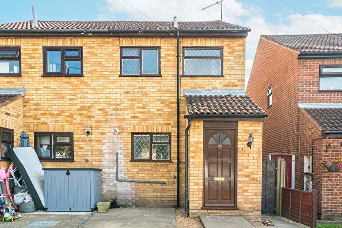 2 Bedroom Terraced House To Rent In Crispen Road, Hanworth, Feltham, TW13