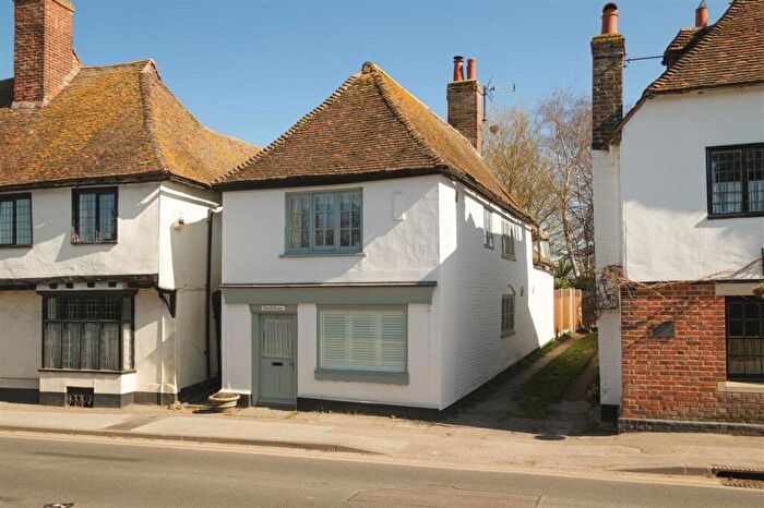 3 Bedroom Semi-Detached House For Sale In Shrub House, High Street, Wingham, CT3