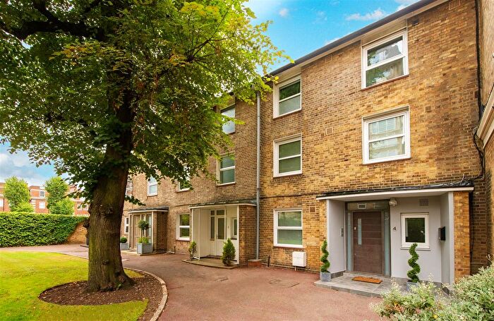 5 Bedroom Property To Rent In St. Johns Wood Park, London, NW8