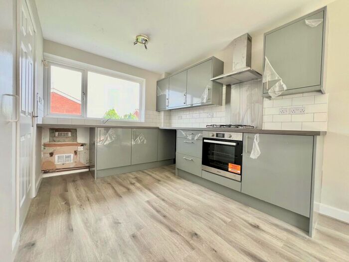 3 Bedroom Terraced House To Rent In Roedean Close, Kingstanding, B44