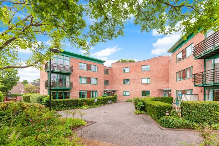 2 Bedroom Apartment To Rent In Five Mile Drive, North Oxford, OX2