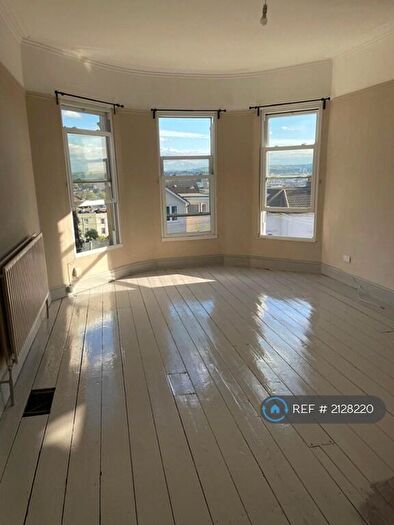 3 Bedroom Flat To Rent In Cromwell Road, Bristol, BS6