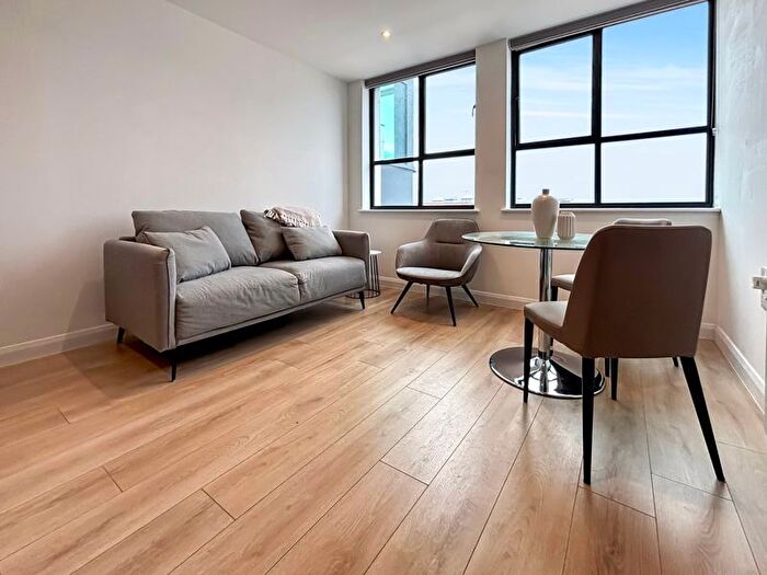1 Bedroom Flat To Rent In Chesterfield House, Bath Road, Slough, SL1