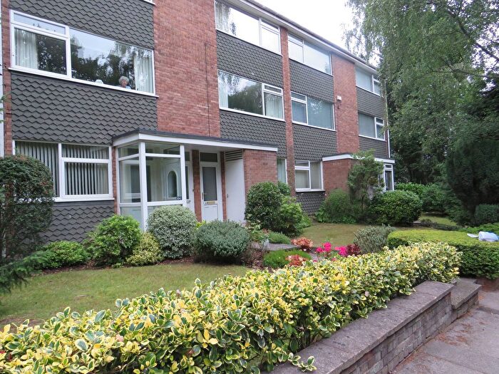 2 Bedroom Maisonette To Rent In Thornhill Road, Sutton Coldfield, B74