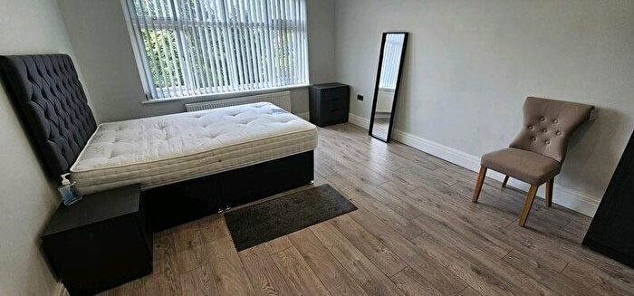 4 Bedroom House To Rent In Birchfields Road, Manchester, M14