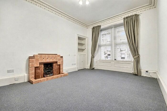 2 Bedroom Flat For Sale In Finnart Street, Inverclyde, Greenock, PA16