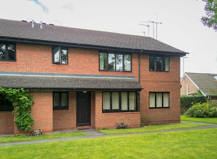 1 Bedroom Flat To Rent In Gunnings Road, Alcester, Warks, B49