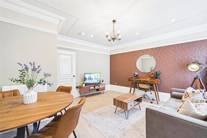 1 Bedroom Apartment To Rent In The Forbury, Reading, Berkshire, RG1