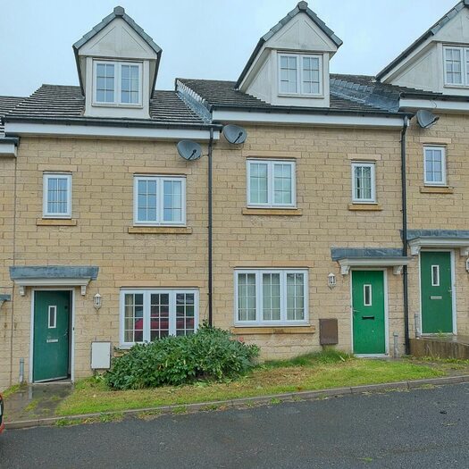 3 Bedroom Terraced House To Rent In Rose Street, Darwen, BB3