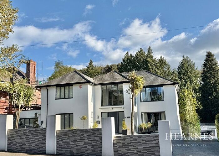 4 Bedroom Detached House For Sale In Elgin Road, Talbot Woods, Bournemouth, BH4