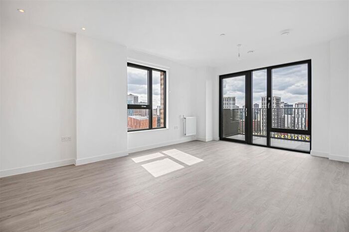 2 Bedroom Flat To Rent In Pullman House, London, HA9