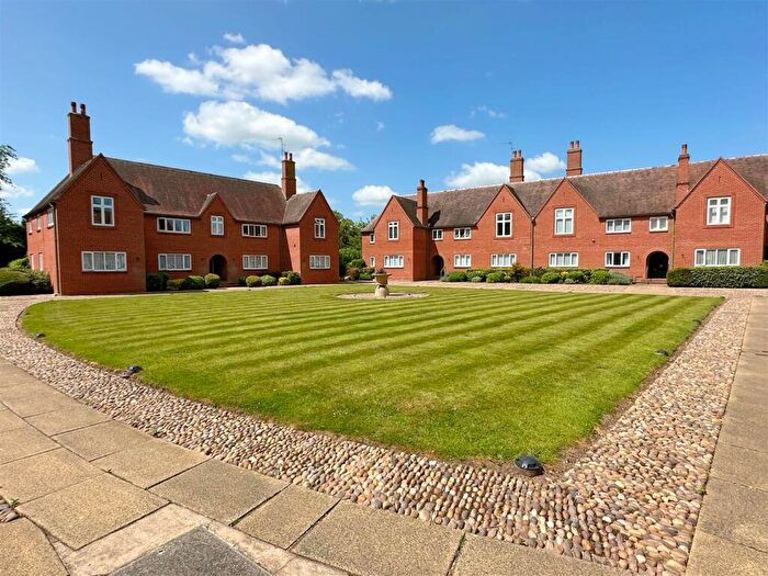 2 Bedroom Apartment For Sale In Southern Lane, Stratford-Upon-Avon, CV37