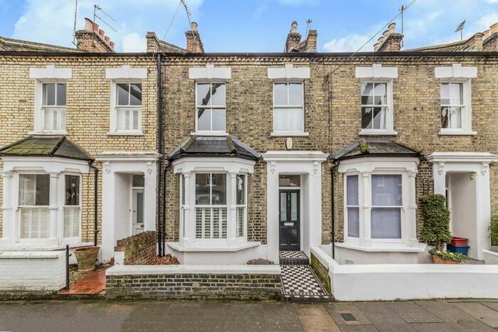 4 Bedroom Property To Rent In Elliott Road, London, W4