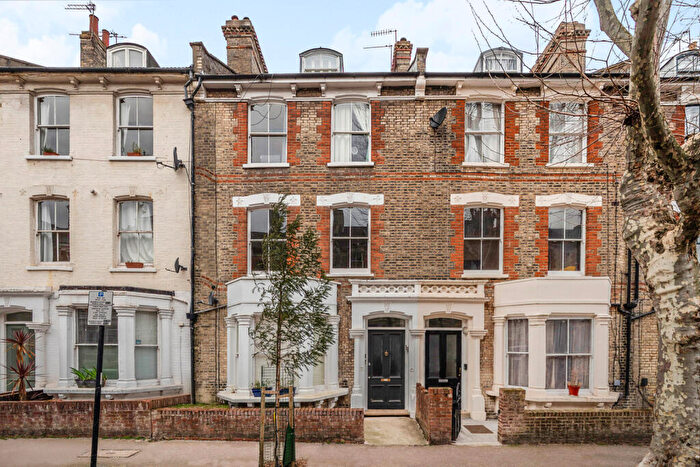 1 Bedroom Apartment For Sale In Stavordale Road, London, N5