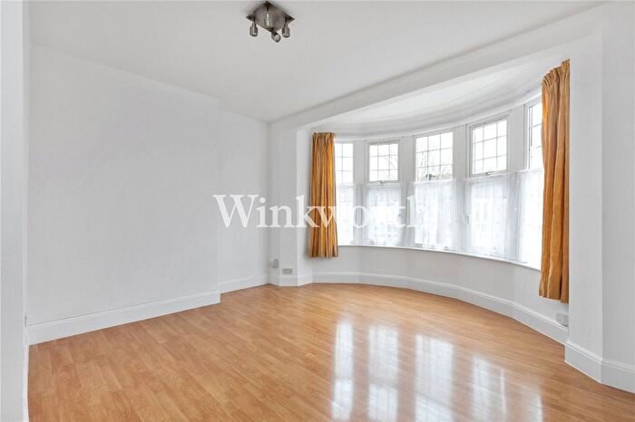 1 Bedroom Flat To Rent In The Grove, London, United Kingdom, N13