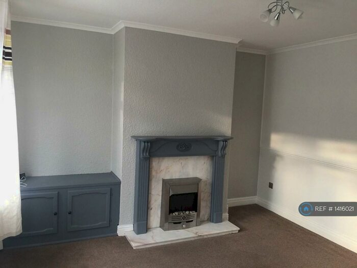 3 Bedroom Terraced House To Rent In Parkgate Road, Macclesfield, SK11