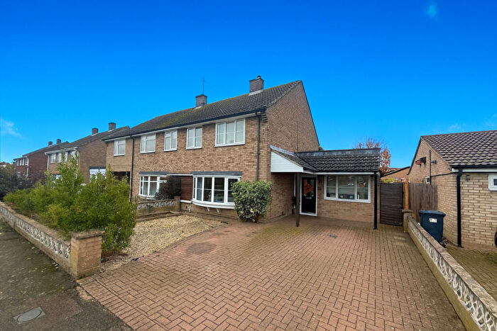 3 Bedroom Semi Detached House For Sale In Orchard Road, Eaton Ford, PE19