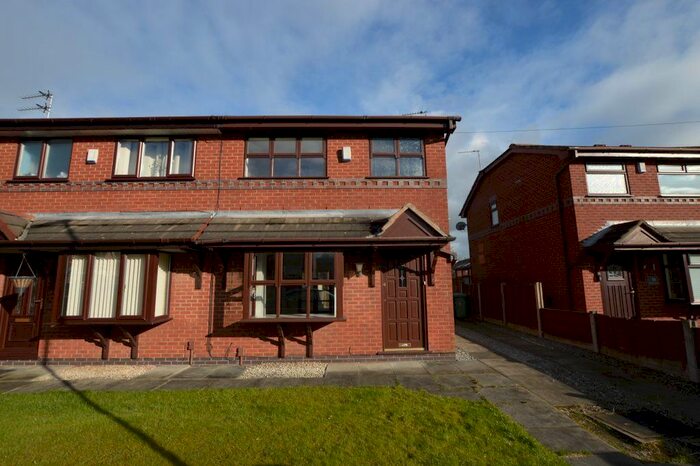 3 Bedroom Semi-Detached House To Rent In Windsor Road, Ashton-In-Makerfield, Wigan, WN4