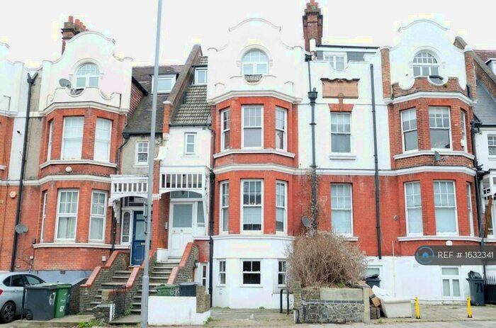 2 Bedroom Flat To Rent In Thurlow Park Road, London, SE21