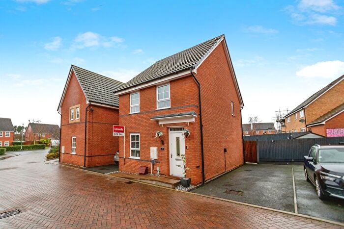 3 Bedroom Detached House For Sale In Freeman Drive, Hednesford, Cannock, WS12
