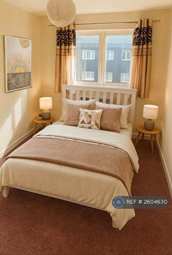2 Bedroom Flat To Rent In Caister Hall, Coventry, CV1
