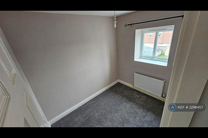 2 Bedroom End Of Terrace House To Rent In Kimberlee Avenue, Cookley, Kidderminster, DY10