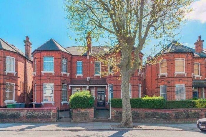 1 Bedroom Flat To Rent In Anson Road, Mapesbury Estate, London, NW2